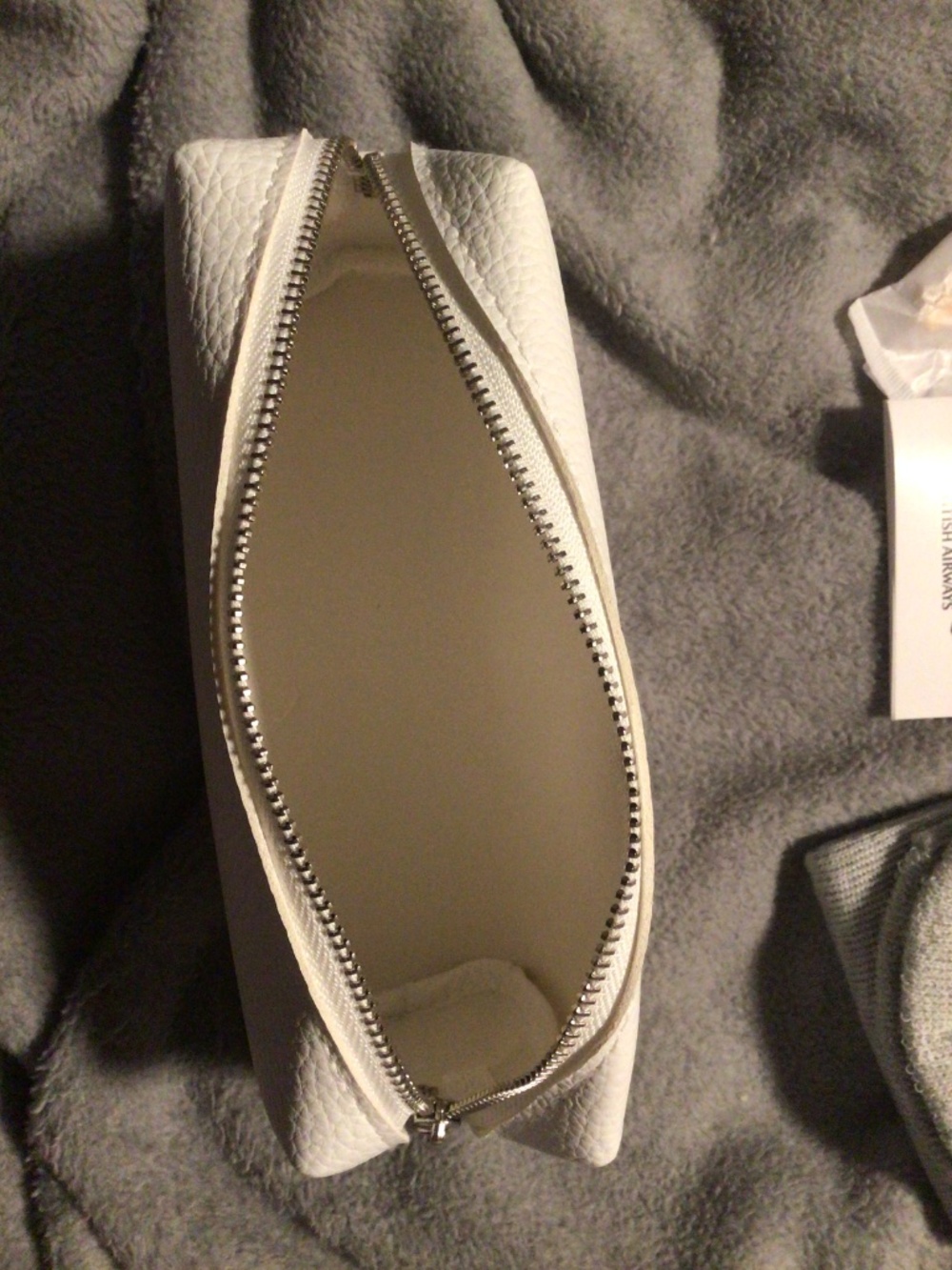 British Airways x The White Company Amenities Kit; white; brand new/never opened - Picture 8 of 11